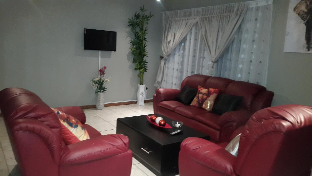 Tintech Bed & Breakfast Francistown Exterior foto